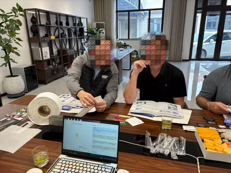 미국 계약자가 Xiashi와 자신의 이야기를 공유합니다.